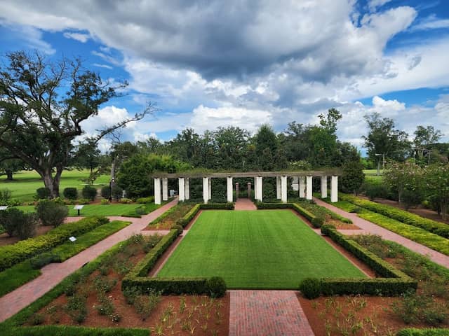 Oak Alley Plantation - Image 2