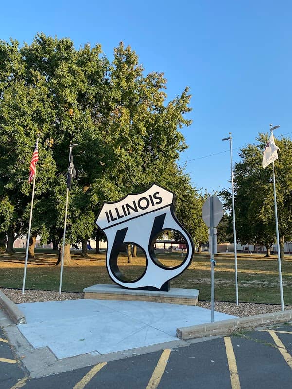 Route 66 Illinois big sign - Image 1