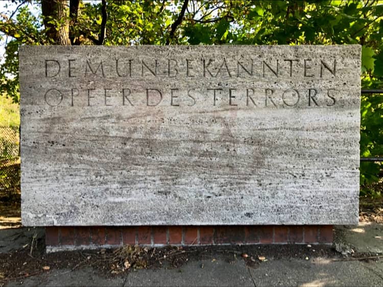 Gedenkstein für Maueropfer - Image 1