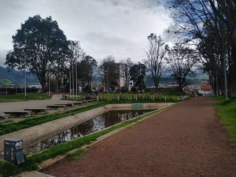 Parque Bolívar - Image 2