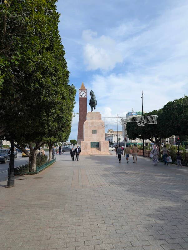 Avenue Habib Bourguiba Tunis - Image 1