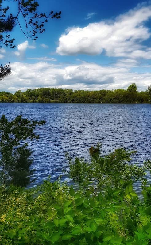 Lakeside Park - Image 1