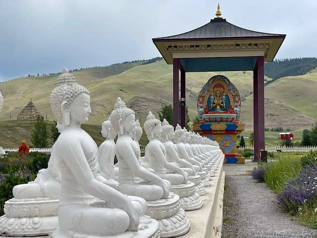 Garden of One Thousand Buddhas - Image 2