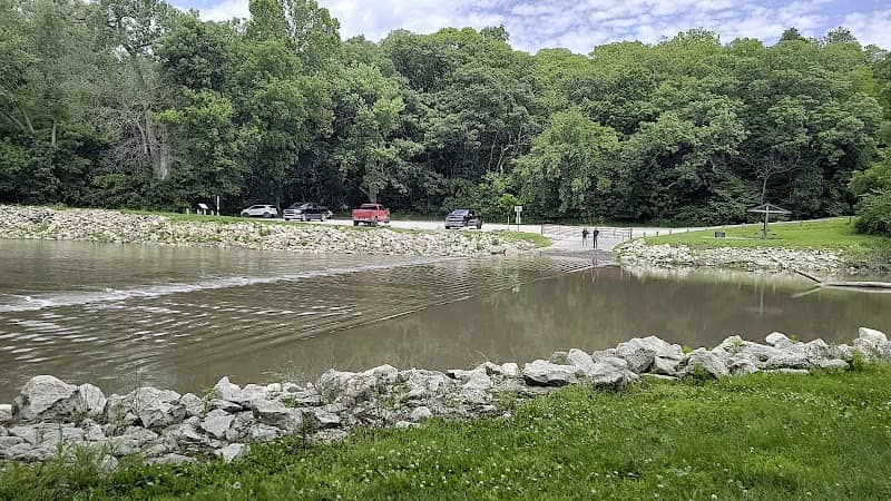 Middle River Ford - Image 2