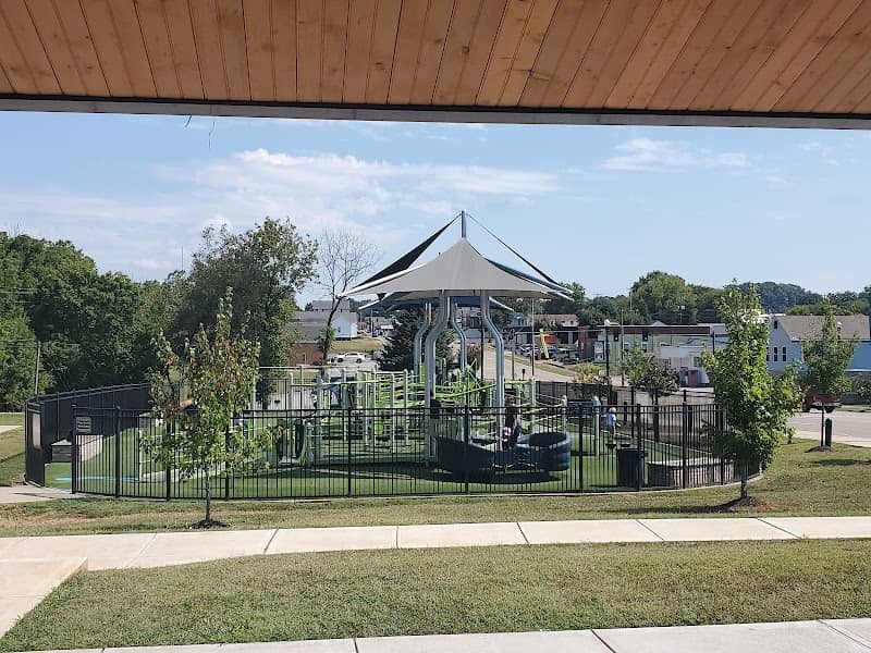 Central Park Splash Pad - Image 1