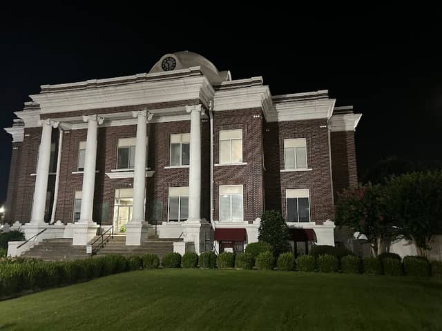 Dyersburg Pocket Park - Image 1