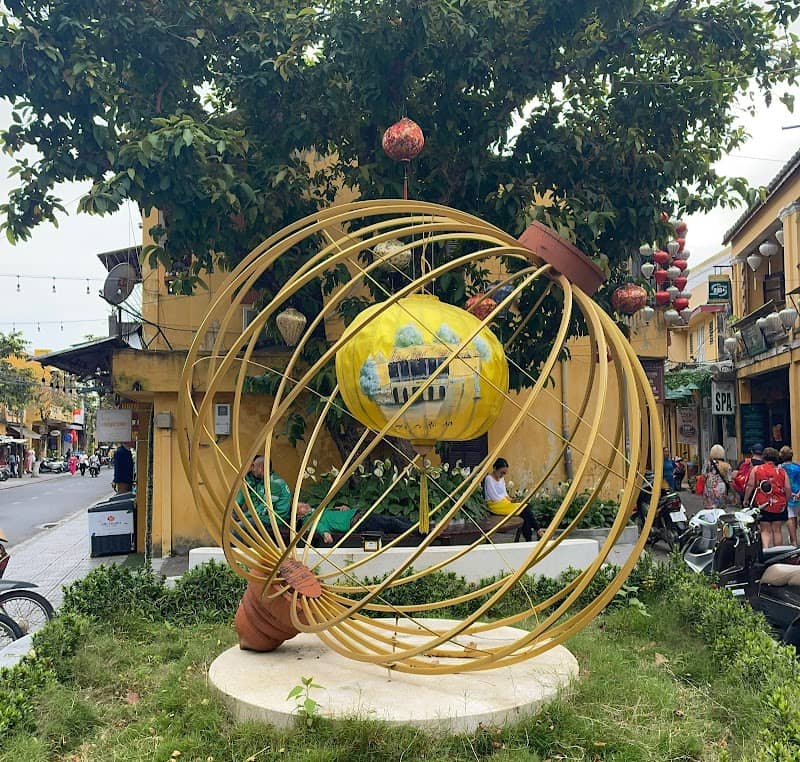 Tourist attraction - Image 1