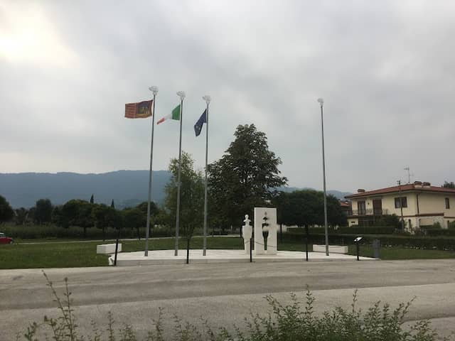 Monumento "Onore ai Carabinieri d'Italia" - Image 2