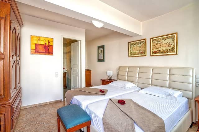 Villa Plumeria Crete - Image 2