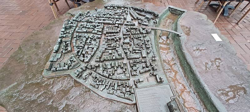 Holzminden Bronze der Altstadt - Image 1
