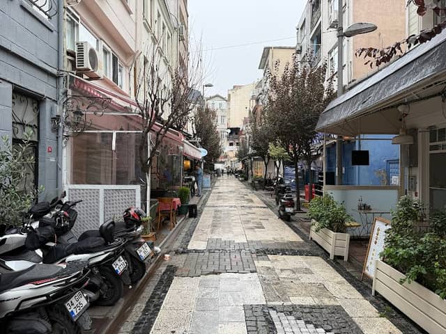 Eski Bahçe Sokak - Image 2