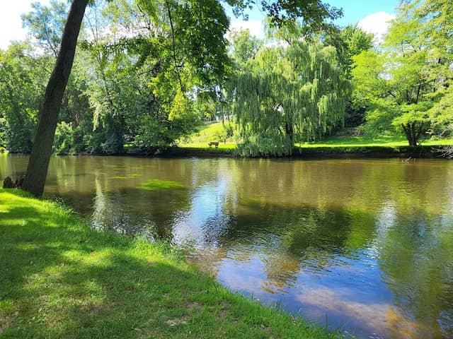 Riverview Park - Image 1