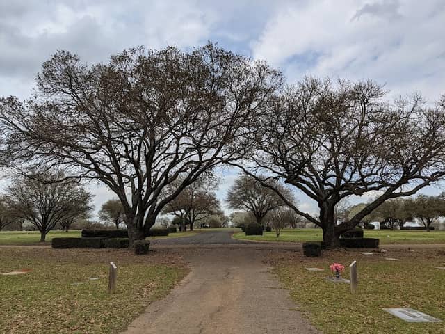 Sunset Memorial Park - Image 2