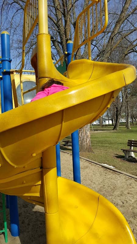 Lillie Avenue Park - Image 1