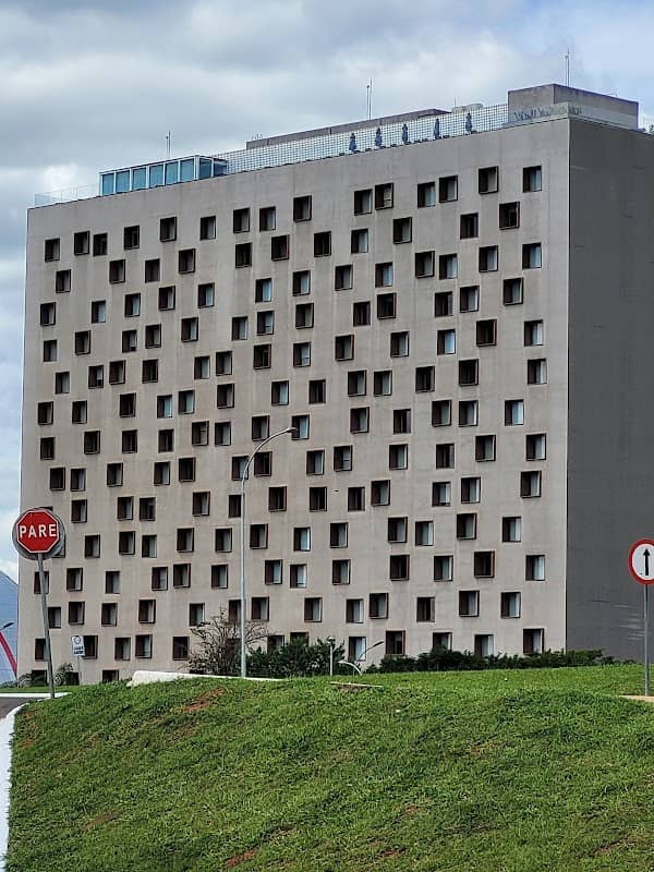 Torre de televisão - Image 1