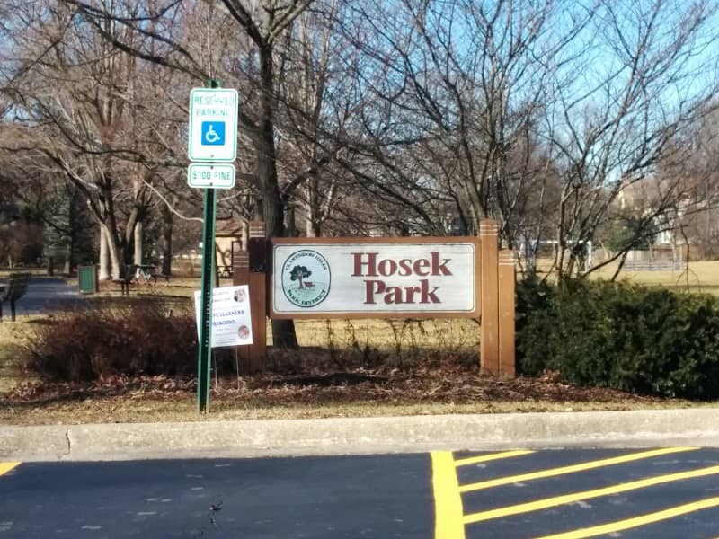 Hosek Park - Image 2
