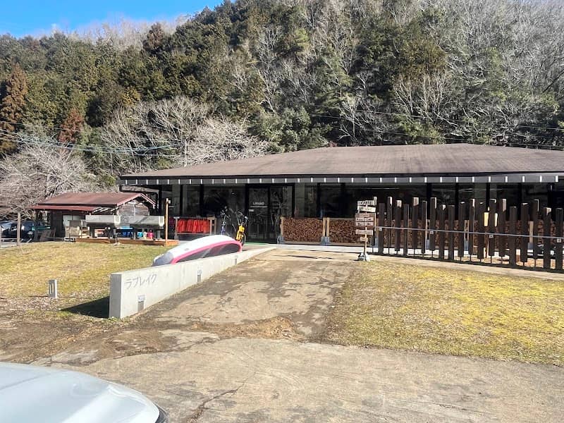 伊自良湖 FISHING & ADVENTURE PARK - Image 1