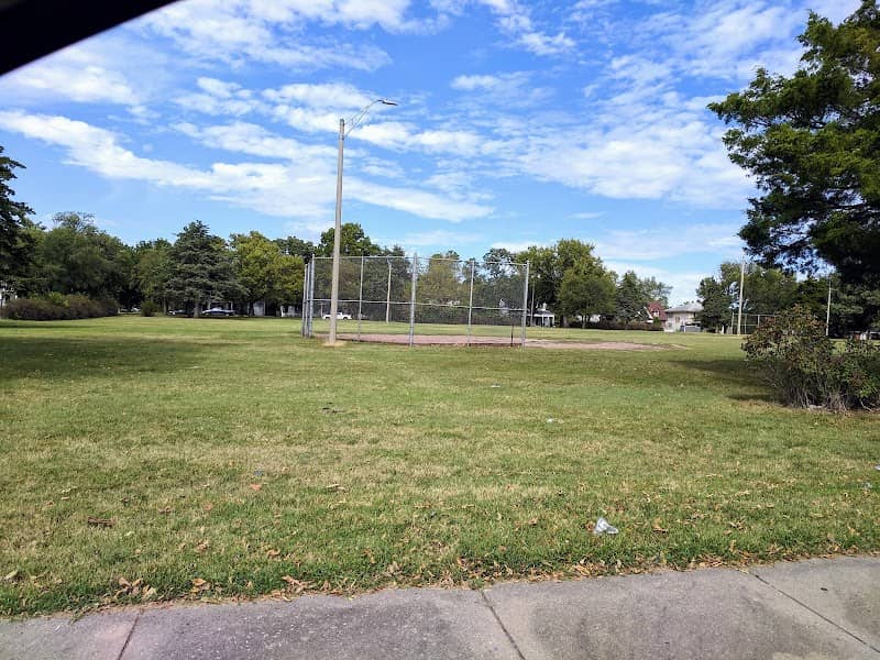 Themian Park - Image 1