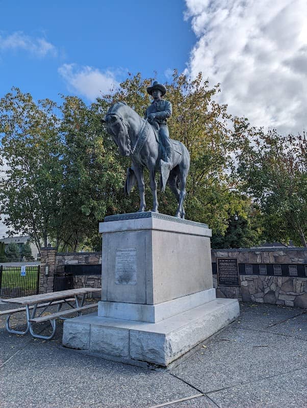 Til Taylor Park - Image 1
