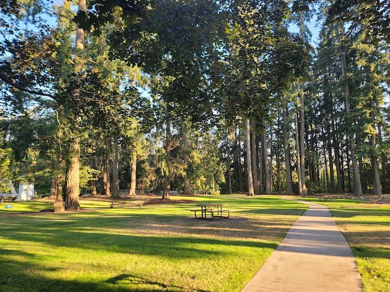 Pioneer Park - Image 2