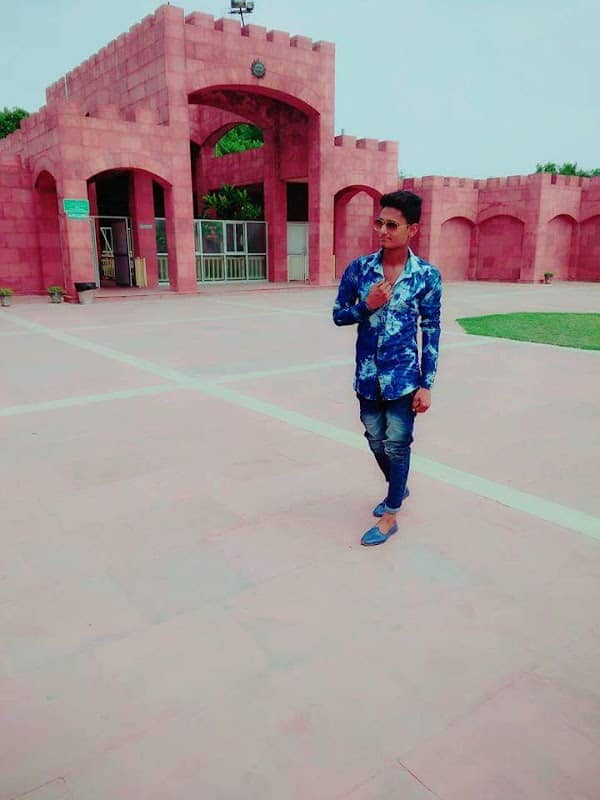 Krishna Mandir Park - Image 1