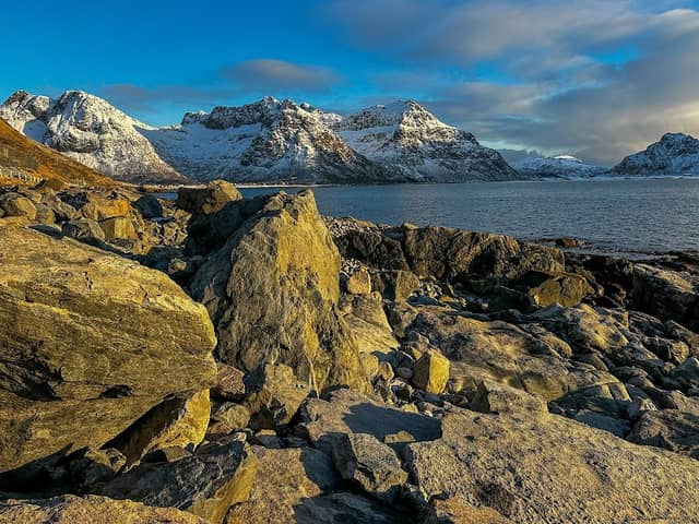Mountains Viewpoint - Image 1