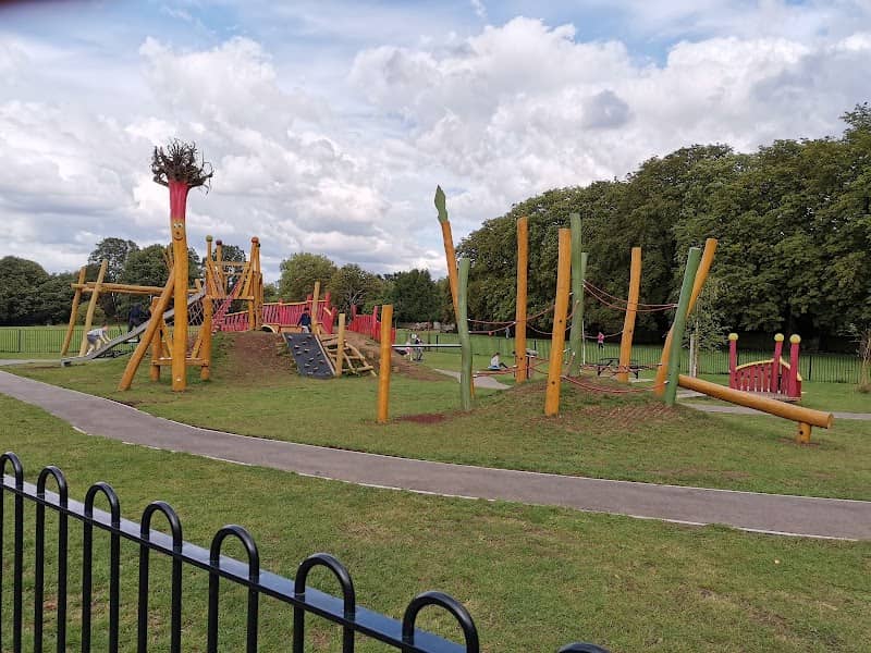 Leavesden Country Park - Image 2