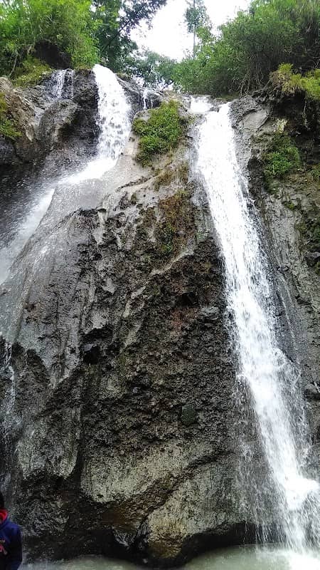 Grenjengan Waterfall - Image 1