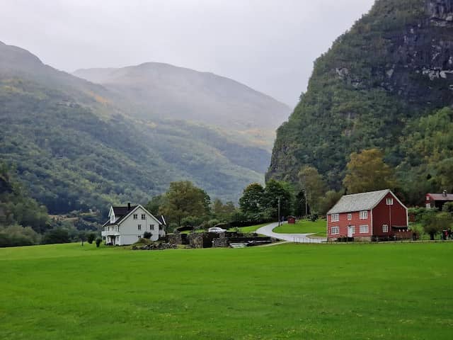 Outer Flåm Countryside Walk to Brekkefossen - Image 1