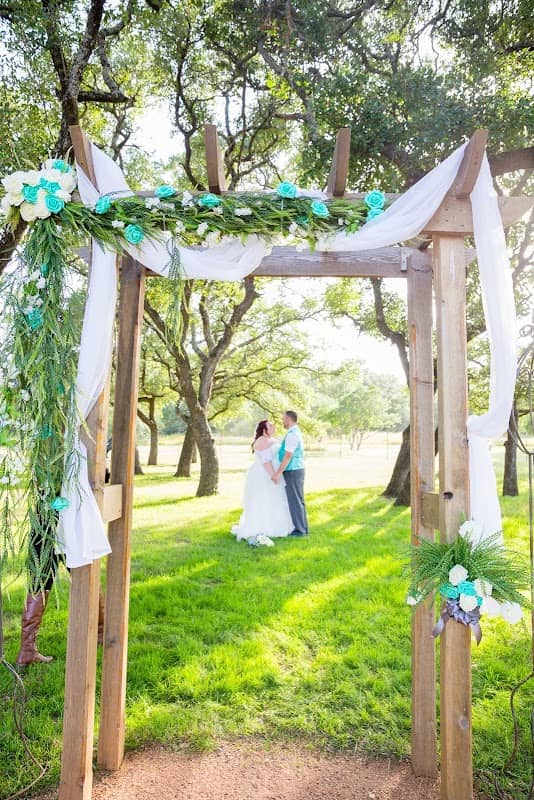 The Moss Ranch at Enchanted Rock - Image 3