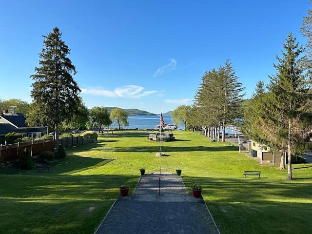 Lakefront Park - Image 1