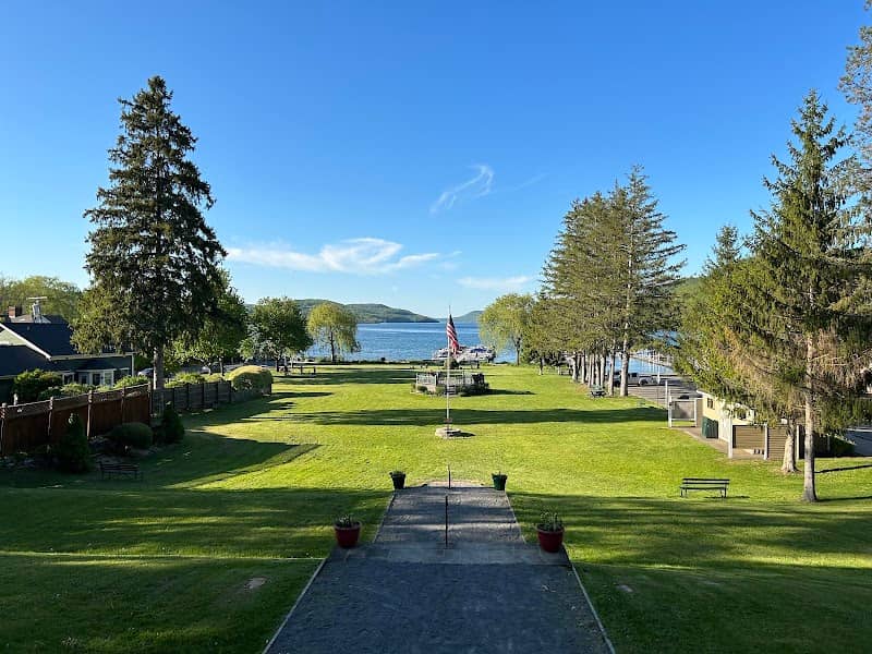 Lakefront Park - Image 1