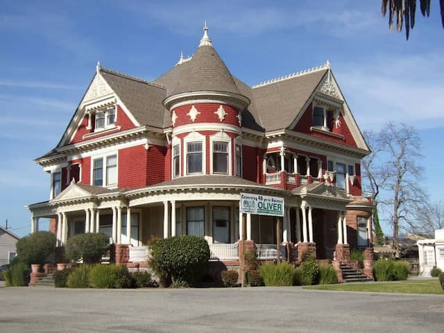 Tuttle Mansion - Image 1