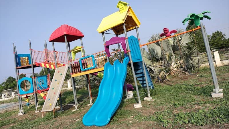 Kids play area - Image 1