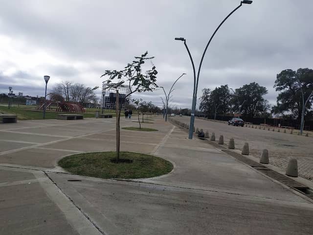 Héroes de Malvinas Park - Image 1