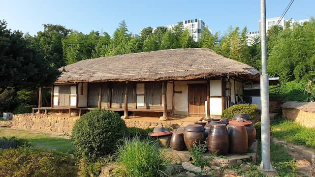 용아생가 - Image 1