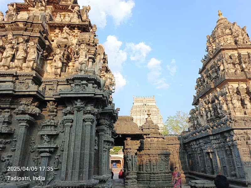Vijayanagara era Sri Chintala Venkataramana Swamy Temple - Image 1