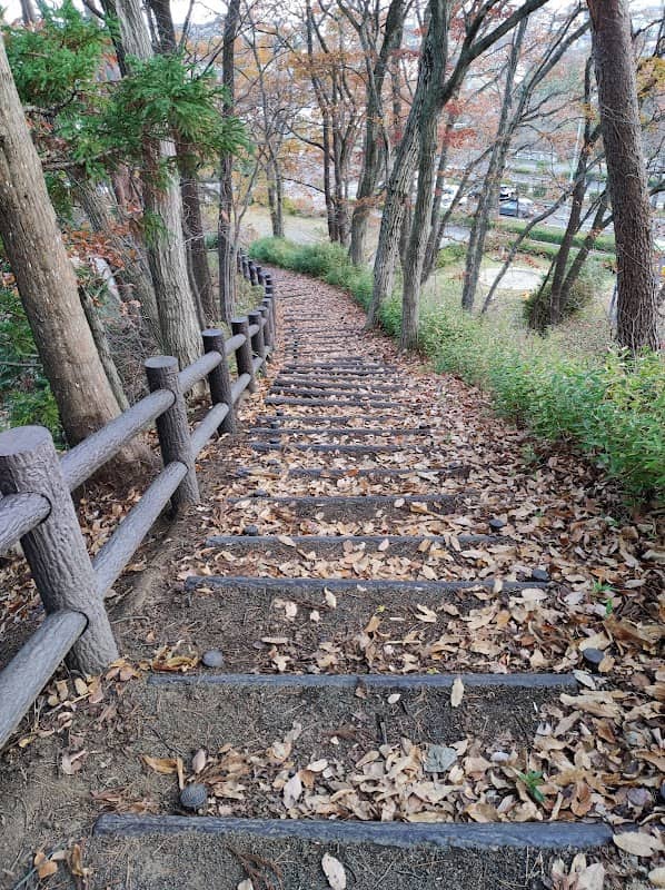 Katsuyamahigashi Park - Image 2