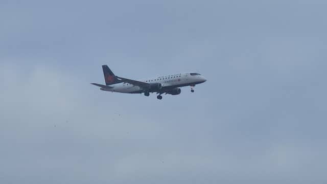 RWY 13 Landings - Image 1