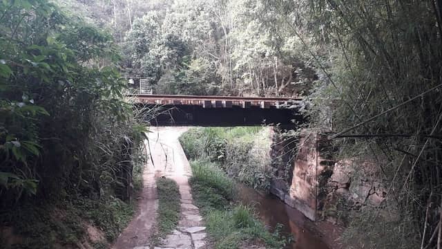 Passagem por baixo da Linha Férrea - Image 1