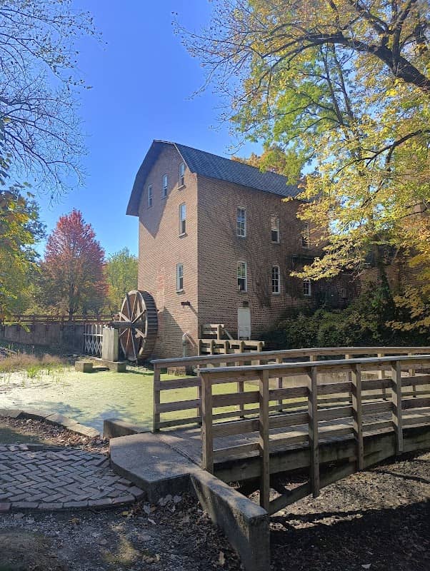 Deep River Visitor Center & Gift Shop - Image 2