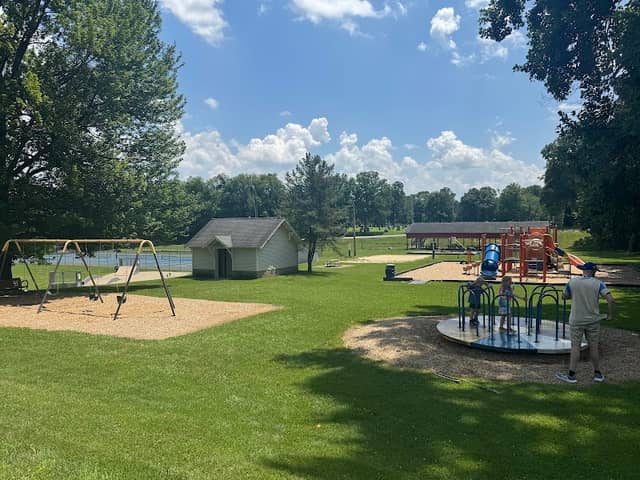 Edison Park - Image 1