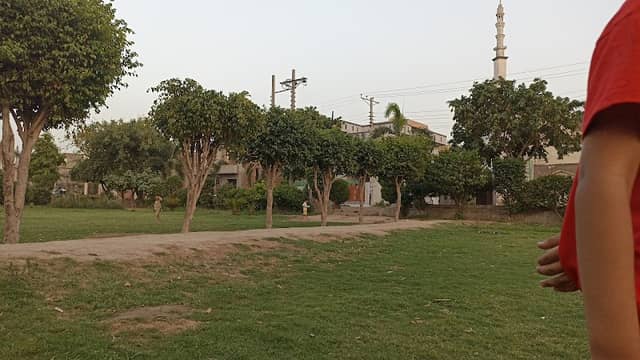 Fazal e Haq Main Park - Image 1