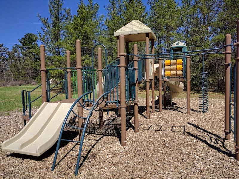Parkwood park - Image 1