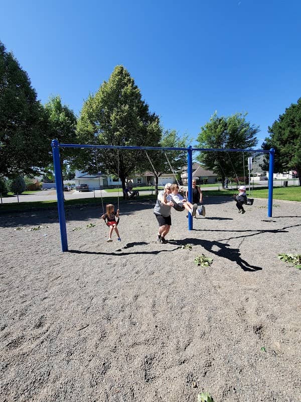 Rainbow Park - Image 1