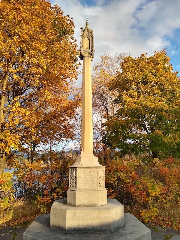 Lake Placid World War 1 memorial - Image 1