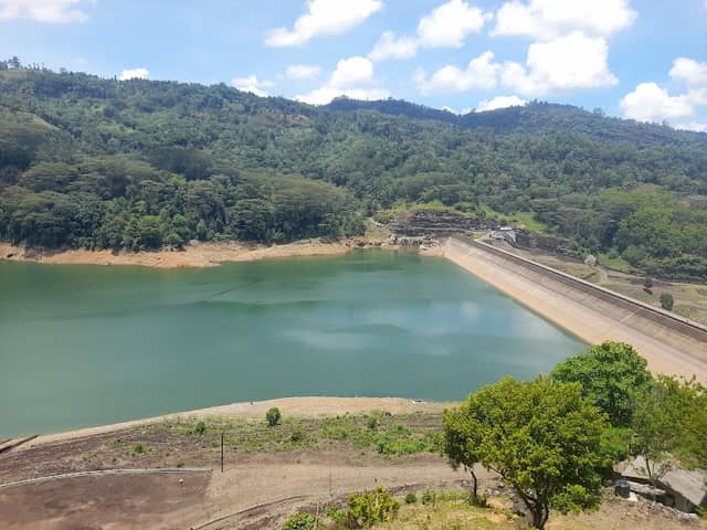Kothmale Reservoir Natural View Point - Image 1