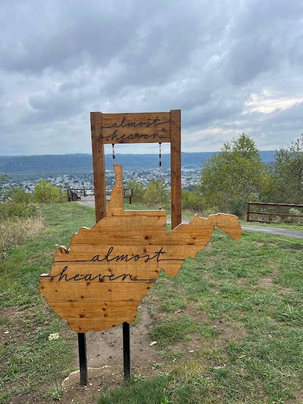 Grand Vue Park Overlook - Image 2