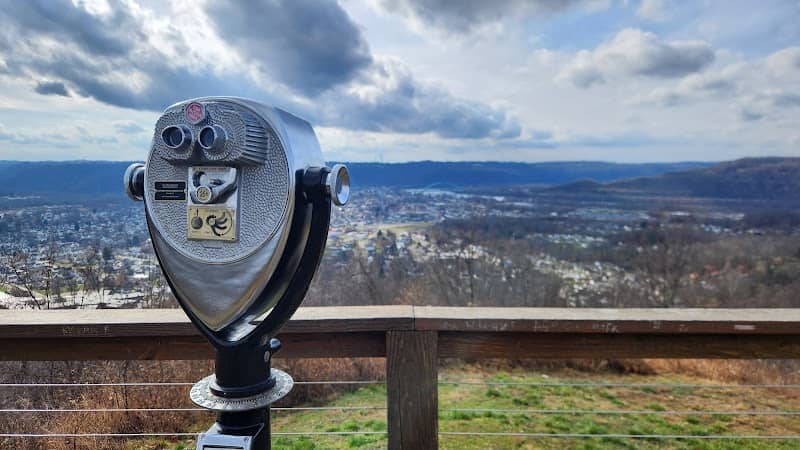 Grand Vue Park Overlook - Image 3
