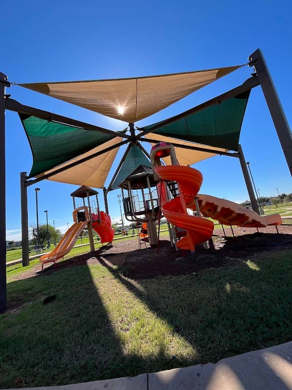 El Eden Recreation Center - Image 1
